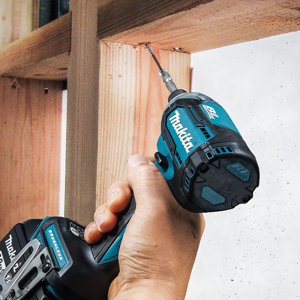 Гвинтоверт ударний Makita DTD170RTJ, LXT 18В, АКБ 2х5Аг, 3600об/хв, 175Нм, кейс, 1.5кг (DTD170RTJ) 309030 фото