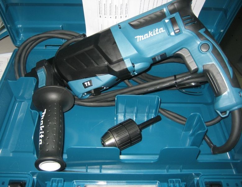 Перфоратор Makita HR2630T, SDS+,змінний патрон, 800Вт, 2.4 Дж, 3.0 кг (HR2630T) 302327 фото